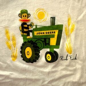 SUPER RARE COLLECTORS vintage Paul Frank x John Deere Graphic T-Shirt
Size S